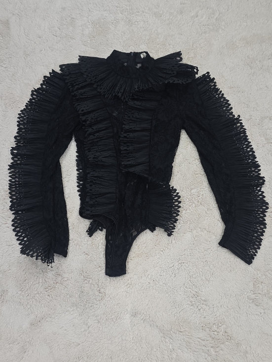 The Sang Tops - Black Lace Ruffled High-Neck Bodysuit